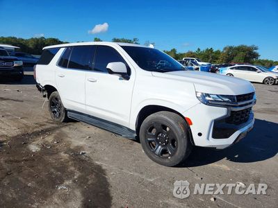 Czwarte zdjęcie samochodu z boku: 2022 CHEVROLET TAHOE K1500 VIN:1GNSKLED5NR225993 - miniatura