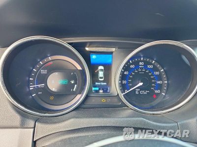 Zdjęcie 9 z 12 samochodu: 2014 HYUNDAI SONATA HYBRID VIN:KMHEC4A43EA117171 - miniatura
