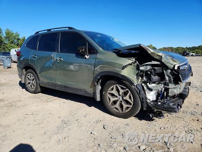Czwarte zdjęcie samochodu z boku: 2021 SUBARU FORESTER PREMIUM VIN:JF2SKAJC2MH531565 - miniatura