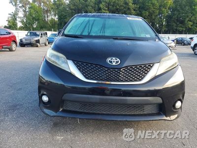 Piąte zdjęcie samochodu w środku: 2015 TOYOTA SIENNA SPORT VIN:5TDXK3DC1FS559335 - miniatura