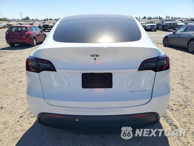 Zdjęcie 6 z 12 samochodu: 2025 TESLA MODEL Y VIN:7SAYGDEE6SF276376 - miniatura