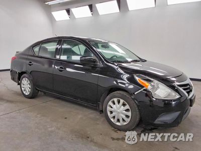 Czwarte zdjęcie samochodu z boku: 2017 NISSAN VERSA 1.6 S PLUS VIN:3N1CN7AP9HL843277 - miniatura