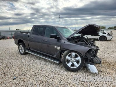 Czwarte zdjęcie samochodu z boku: 2019 RAM 1500 CLASSIC SLT VIN:1C6RR6LT8KS529443 - miniatura