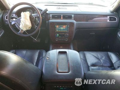 Zdjęcie 8 z 13 samochodu: 2007 GMC YUKON XL DENALI VIN:1GKFK66857J362113 - miniatura