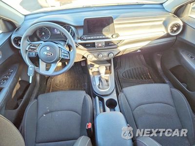Zdjęcie 8 z 12 samochodu: 2021 KIA FORTE LXS VIN:3KPF24AD0ME377096 - miniatura
