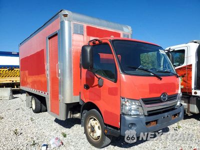 Czwarte zdjęcie samochodu z boku: 2018 HINO 195 BOX TRUCK VIN:JHHSDM2H0JK006570 - miniatura