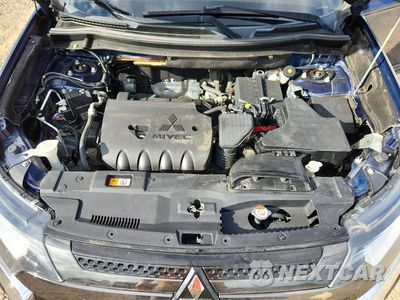 Zdjęcie 12 z 13 samochodu: 2020 MITSUBISHI OUTLANDER SE VIN:JA4AD3A31LZ037247 - miniatura
