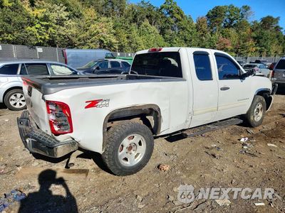 Trzecie zdjęcie samochodu z tyłu: 2009 CHEVROLET SILVERADO K1500 LT VIN:2GCEK290391116230 - miniatura
