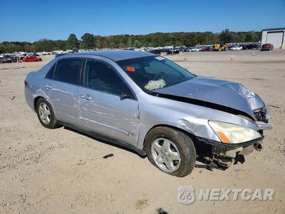 Czwarte zdjęcie samochodu z boku: 2004 HONDA ACCORD LX VIN:1HGCM56424A051221 - miniatura