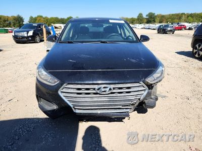 Piąte zdjęcie samochodu w środku: 2018 HYUNDAI ACCENT SE VIN:3KPC24A34JE035320 - miniatura