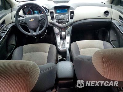 Zdjęcie 8 z 12 samochodu: 2013 CHEVROLET CRUZE LS VIN:1G1PA5SH7D7290402 - miniatura