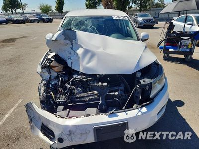 Piąte zdjęcie samochodu w środku: 2012 VOLKSWAGEN TIGUAN S VIN:WVGAV7AXXCW540690 - miniatura