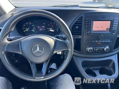 Zdjęcie 7 z 10 samochodu: 2016 MERCEDES-BENZ METRIS VIN:WD4PG2EE6G3084074 - miniatura