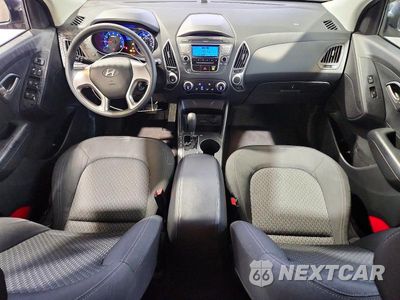 Zdjęcie 8 z 13 samochodu: 2010 HYUNDAI TUCSON GLS VIN:KM8JT3AC8AU040161 - miniatura