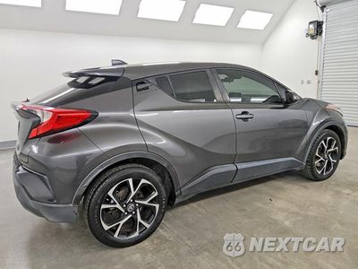 Trzecie zdjęcie samochodu z tyłu: 2021 TOYOTA C-HR XLE VIN:JTNKHMBX2M1122177 - miniatura