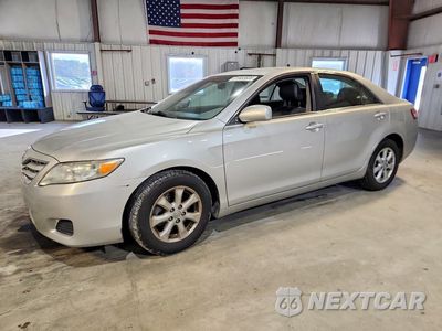 2011 TOYOTA CAMRY LE 4T4BF3EK6BR173117 - główne zdjęcie licytacji z USA - miniatura