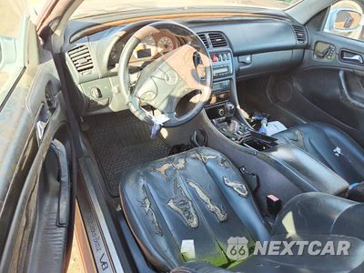 Zdjęcie 8 z 12 samochodu: 2002 MERCEDES-BENZ CLK 55 AMG VIN:WDBLK74G72T096409 - miniatura