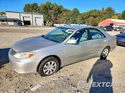 2002 TOYOTA CAMRY LE 4T1BE32K02U002235 - główne zdjęcie licytacji z USA - miniatura