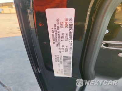 Zdjęcie 12 z 12 samochodu: 2013 CHRYSLER 300C VARVATOS VIN:2C3CCADT5DH693491 - miniatura