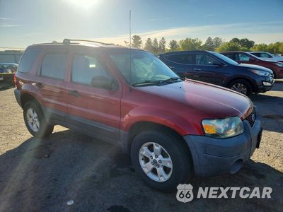 Czwarte zdjęcie samochodu z boku: 2005 FORD ESCAPE XLT VIN:1FMYU93195DA14118 - miniatura