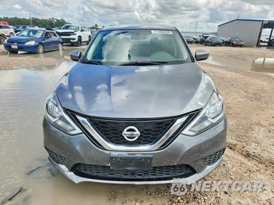 Piąte zdjęcie samochodu w środku: 2017 NISSAN SENTRA SV VIN:3N1AB7AP2HY338930 - miniatura