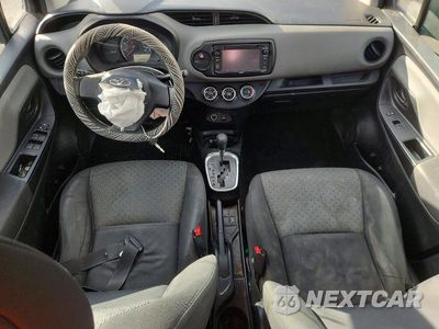 Zdjęcie 8 z 12 samochodu: 2015 TOYOTA YARIS 5-DOOR L VIN:VNKKTUD32FA032129 - miniatura