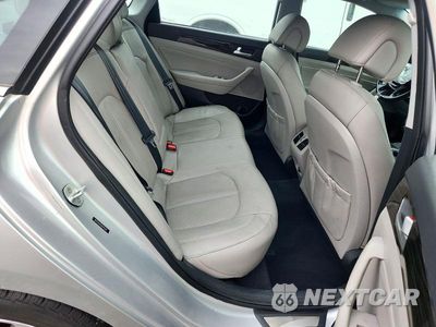 Zdjęcie 10 z 12 samochodu: 2016 HYUNDAI SONATA LIMITED VIN:5NPE34AF6GH415425 - miniatura
