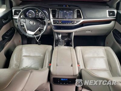 Zdjęcie 8 z 13 samochodu: 2016 TOYOTA HIGHLANDER LIMITED VIN:5TDYKRFH2GS131694 - miniatura