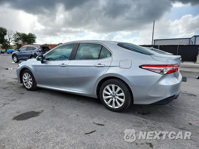 Drugie zdjęcie samochodu z przodu: 2018 TOYOTA CAMRY LE VIN:4T1B11HK7JU634297 - miniatura