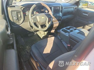 Zdjęcie 8 z 12 samochodu: 2021 CHEVROLET SILVERADO C1500 VIN:3GCNWAEF5MG275811 - miniatura