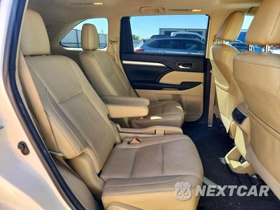 Zdjęcie 11 z 13 samochodu: 2018 TOYOTA HIGHLANDER XLE VIN:5TDKZRFH7JS527869 - miniatura