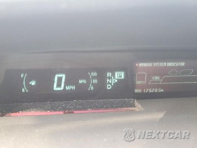 Zdjęcie 9 z 14 samochodu: 2015 TOYOTA PRIUS TWO VIN:JTDKN3DU7F0406410 - miniatura