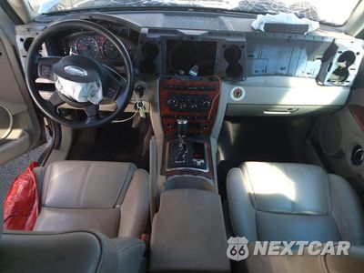 Zdjęcie 8 z 12 samochodu: 2006 JEEP COMMANDER LIMITED VIN:1J8HG58266C303236 - miniatura