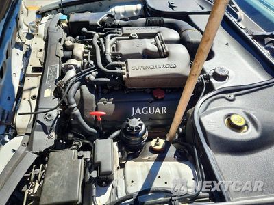 Zdjęcie 11 z 12 samochodu: 2000 JAGUAR XJR VIN:SAJDA15B6YMF10232 - miniatura