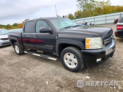 Czwarte zdjęcie samochodu z boku: 2011 CHEVROLET SILVERADO K1500 LT VIN:1GCPKSE37BF130820 - miniatura