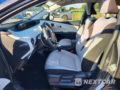 Zdjęcie 7 z 12 samochodu: 2021 TOYOTA PRIUS LE VIN:JTDKAMFU6M3134104 - miniatura