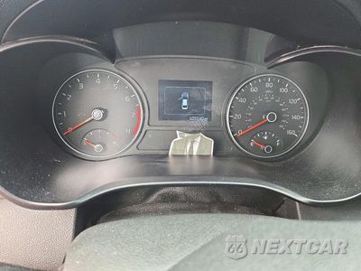 Zdjęcie 9 z 12 samochodu: 2018 KIA OPTIMA LX VIN:5XXGT4L36JG261233 - miniatura