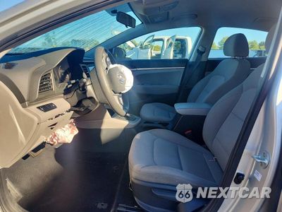 Zdjęcie 7 z 12 samochodu: 2019 HYUNDAI ELANTRA SE VIN:5NPD74LF4KH490808 - miniatura