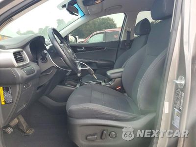 Zdjęcie 7 z 13 samochodu: 2018 KIA SORENTO LX VIN:5XYPGDA31JG410327 - miniatura