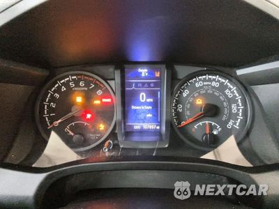 Zdjęcie 9 z 13 samochodu: 2020 TOYOTA TACOMA SR VIN:5TFRX5GN9LX173061 - miniatura