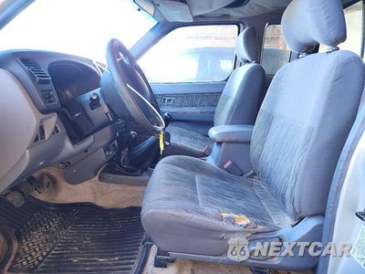 Zdjęcie 7 z 12 samochodu: 1999 NISSAN FRONTIER XE-V6 VIN:1N6ED26Y8XC300085 - miniatura