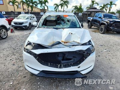 Piąte zdjęcie samochodu w środku: 2019 MAZDA CX-5 TOURING VIN:JM3KFACM1K0670176 - miniatura