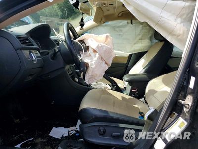 Zdjęcie 7 z 12 samochodu: 2015 VOLKSWAGEN PASSAT SE VIN:1VWBV7A33FC100626 - miniatura