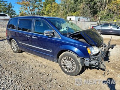 Czwarte zdjęcie samochodu z boku: 2015 CHRYSLER TOWN & COUNTRY TOURING L VIN:2C4RC1CG6FR525902 - miniatura