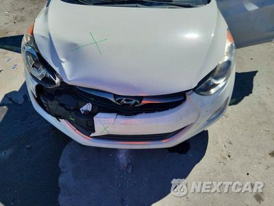 Zdjęcie 11 z 12 samochodu: 2013 HYUNDAI ELANTRA GLS VIN:5NPDH4AE1DH375531 - miniatura