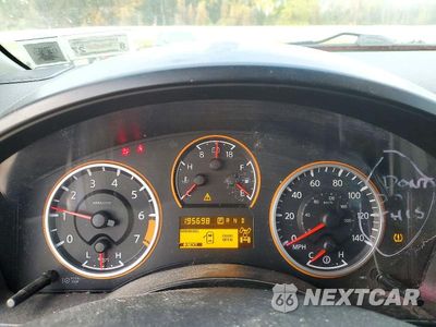 Zdjęcie 9 z 12 samochodu: 2010 NISSAN TITAN SE VIN:1N6BA0EC2AN308216 - miniatura