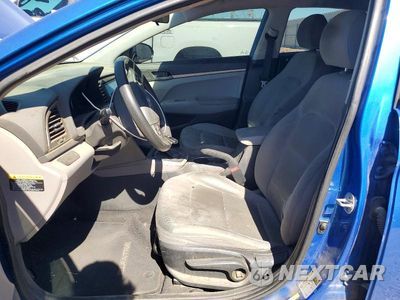 Zdjęcie 7 z 12 samochodu: 2017 HYUNDAI ELANTRA SE VIN:5NPD74LF9HH166519 - miniatura