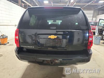 Zdjęcie 6 z 13 samochodu: 2014 CHEVROLET SUBURBAN K1500 LT VIN:1GNSKJE74ER113717 - miniatura