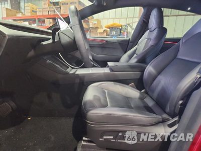 Zdjęcie 7 z 13 samochodu: 2026 TESLA MODEL Y VIN:7SAYGDED3TA688230 - miniatura