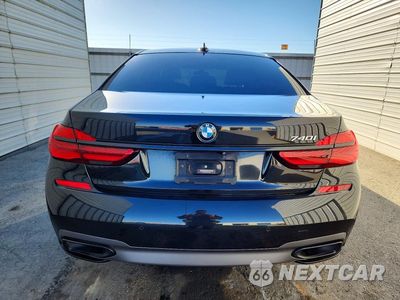 Zdjęcie 6 z 12 samochodu: 2017 BMW 740 I VIN:WBA7E2C58HG739216 - miniatura